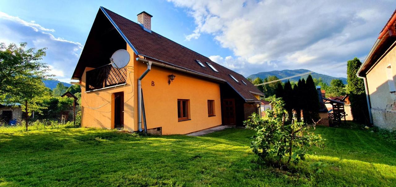 Vilka Cibulka A Chata Cesnacik Izipovce Ngoại thất bức ảnh